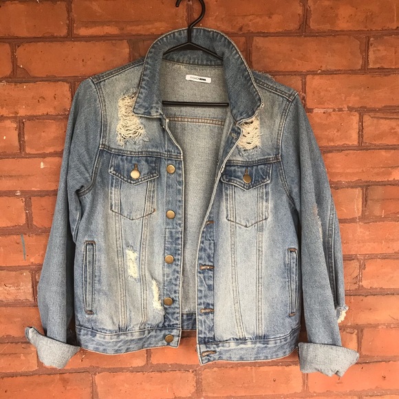 Fashionnova Iconic denim jacket - Picture 2 of 5